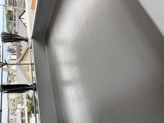 陸屋根にFRP防水施工